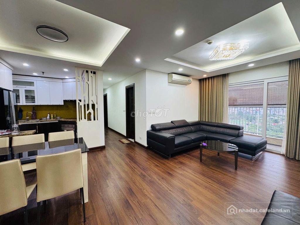 Căn hộ chung cư: Golden Palace Mễ Trì 128m2 3PN nội thất đẹp có slot otô chỉ 17,