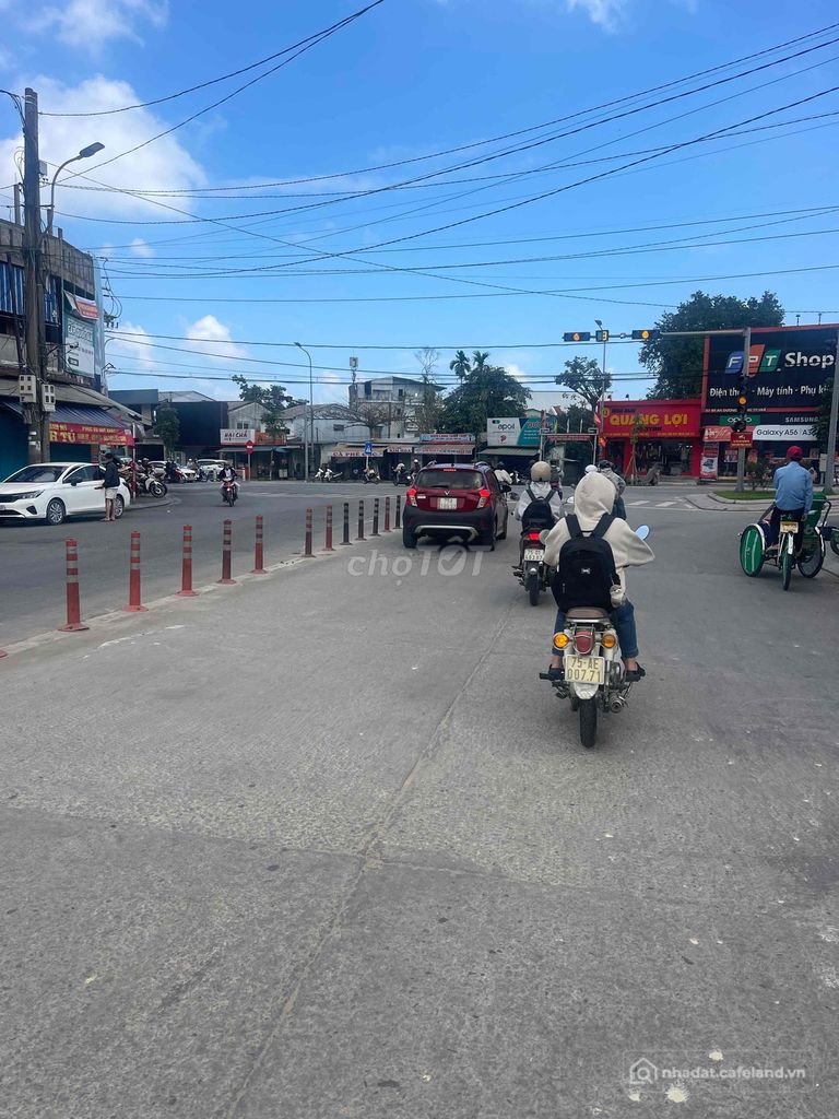 Bán nhà riêng: Nhà mặt tiền Điện Biên Phủ 2 căn giá 15tyxx