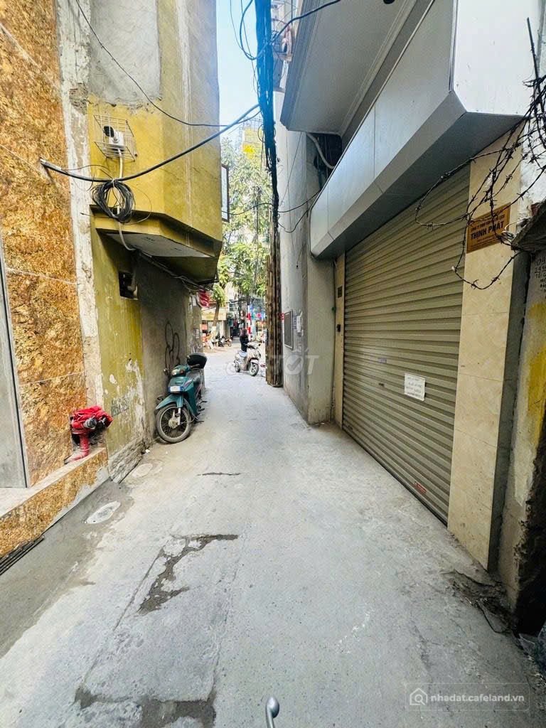 Biệt thự: 6,95 TỶ- NHÀ HÀNG XÓM TIMES CITY; VỊ TRÍ ĐẮC ĐỊA, NGÕ THOÁNG,