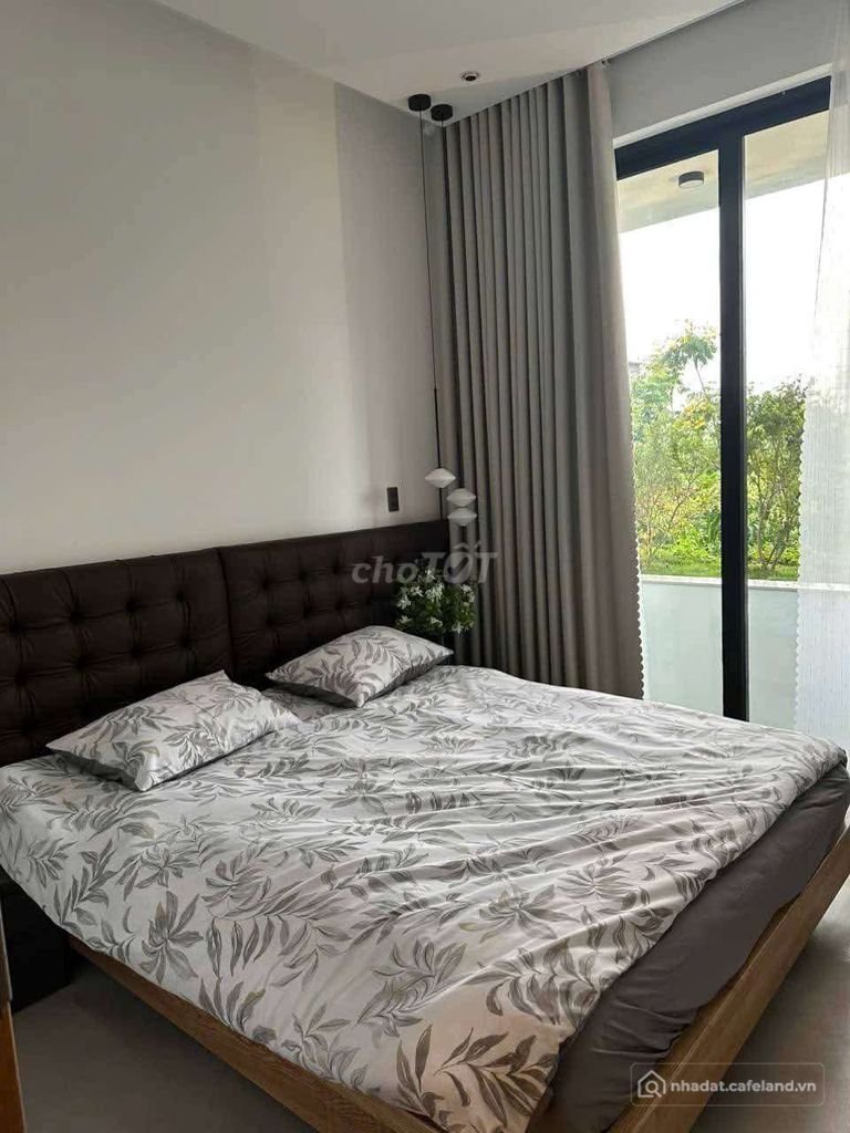 Nhà phố: NHÀ 3 TẦNG ĐẸP MỚI NỘI THẤT CAO CẤP MẶT TIỀN NAM VIỆT Á