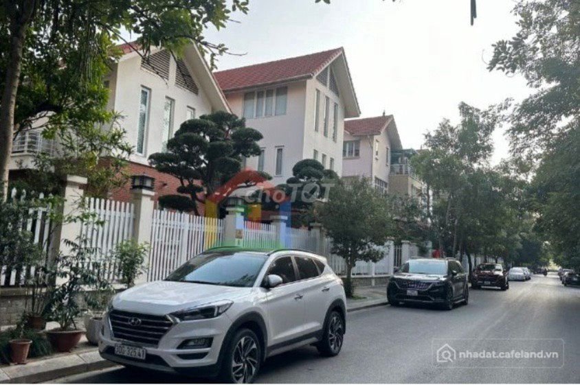 Bán nhà riêng: Bán biệt thự 16B1 Làng Việt Kiều Châu Âu Nhìn chung cư kinh doanh