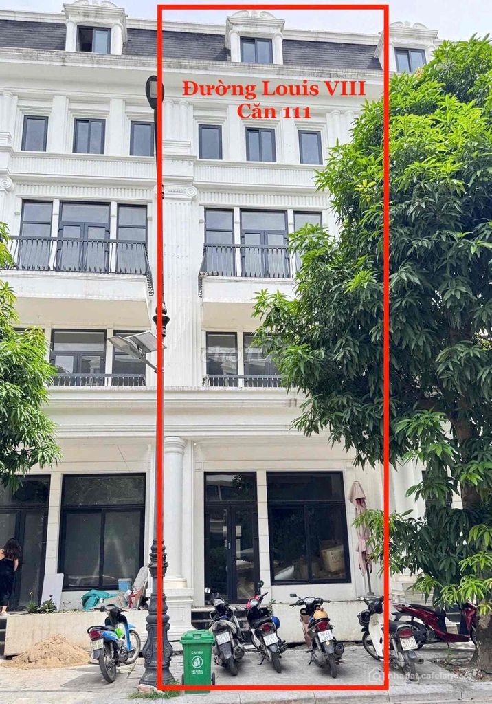 Bán nhà phố dự án: Chính chủ cần bán căn liền kề - Louis VIII - Louis City HM
