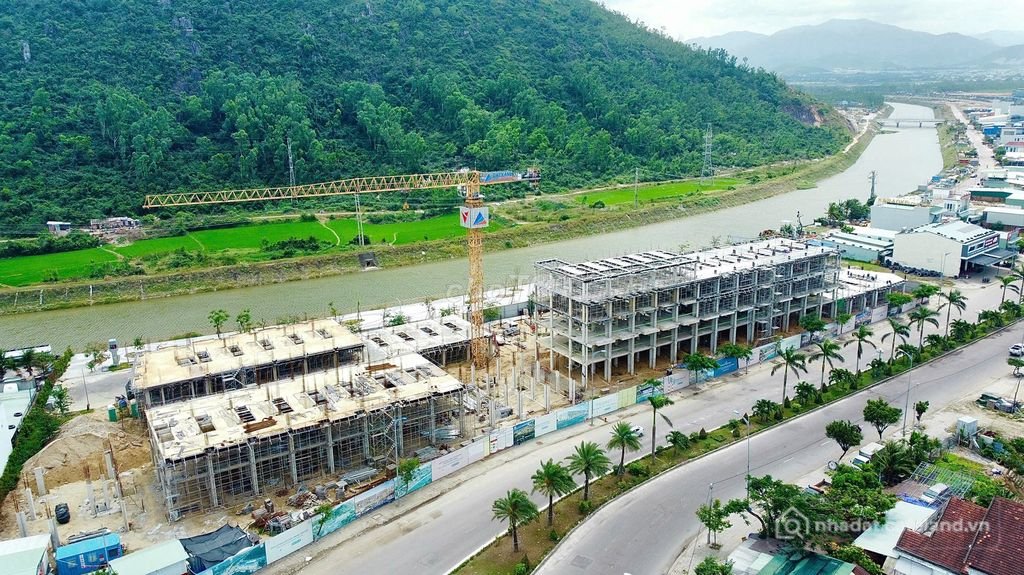 Bán nhà riêng: Bán nhà phố liền kề dự án Solera Quy Nhơn