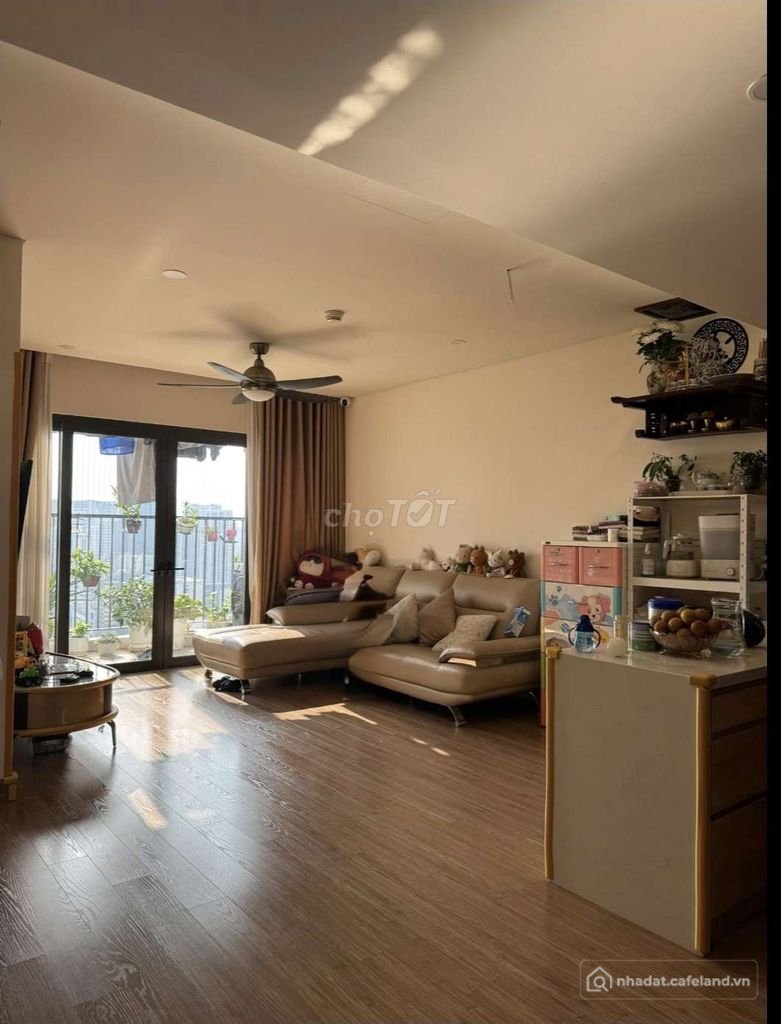 Bán căn hộ chung cư: B.á.n Căn 2PN, 2VS CC SKY PARK - Cầu Giấy. 10,7 tỷ. SĐCC