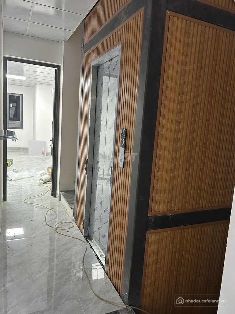 Nhà phố: Cho thuê phòng tại Hinode Royal Park