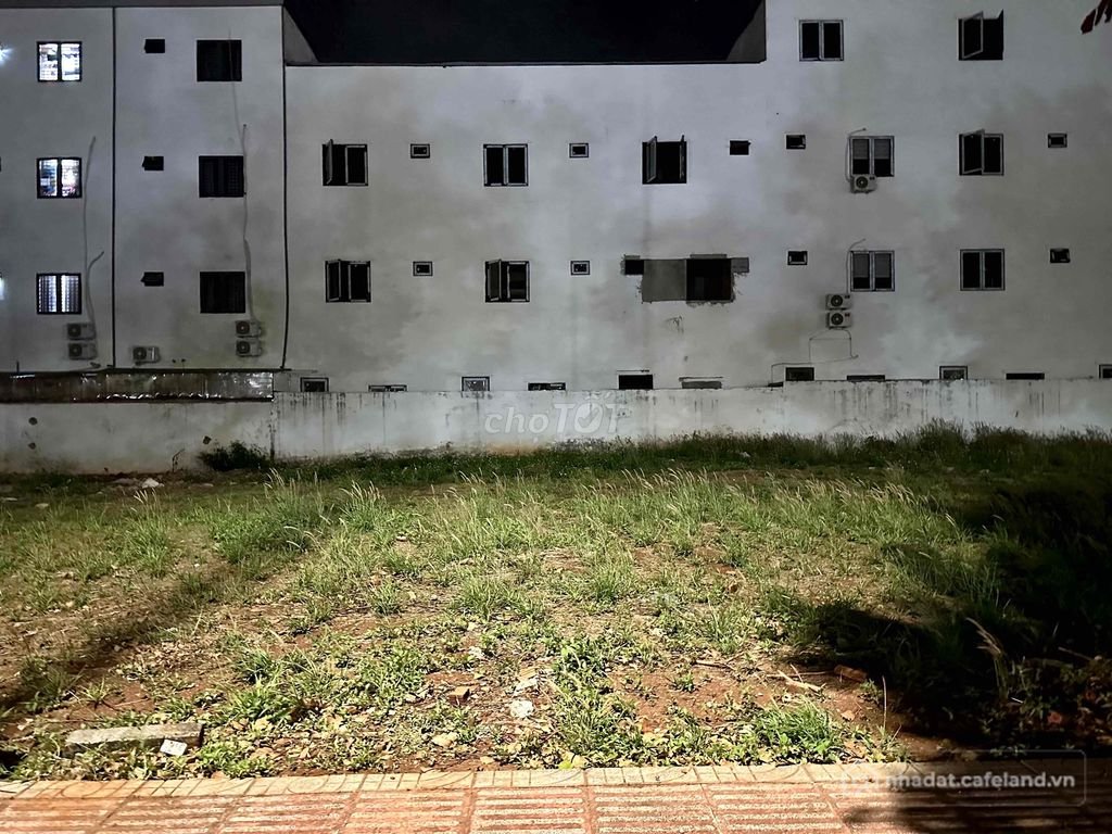 Bán đất thổ cư: Đất đẹp phân khu LK09 Khu đô thị Ân Phú đối diện công viên - gi