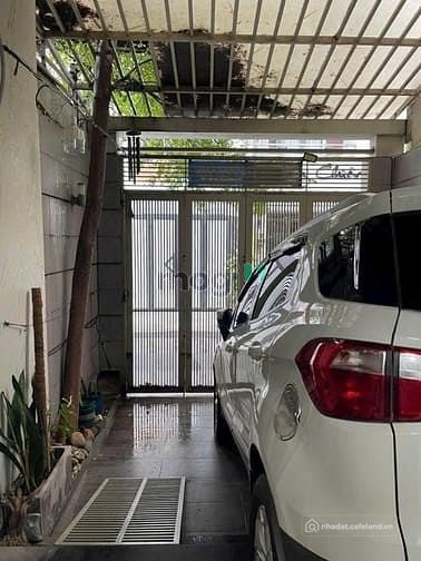 Bán nhà riêng: Bán nhà đường nội bộ 6m 3/2 khu Cư Xá Trung Trực, P12, Q10.