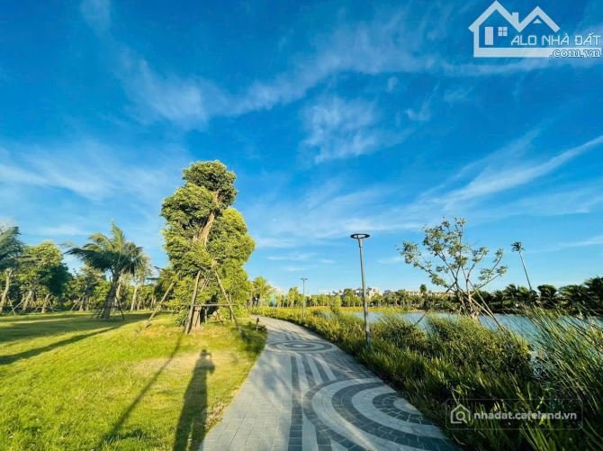 Bán biệt thự: Shophouse kinh doanh tại Central Plaza của Eco Central Park Vinh c