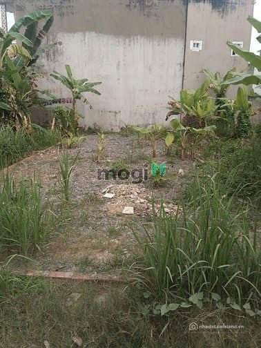 Bán nhà riêng: Bán Đất 75m2 Vuông, Hẻm Xe Hơi Nguyễn Xiển Q9-TĐ. Giá Nhỉnh 3 Tỷ