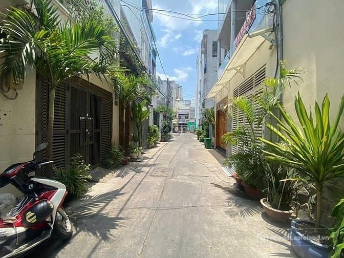 Bán nhà riêng: Gấp! bán nhà HXH Cộng Hòa, Tân Bình, ngang lớn, nở hậu, khan hiếm