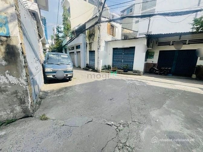 Bán nhà riêng: Bán đất kèm nhà Phan Chu Trinh P12 BT 45m2 Hxh đỗ cửa