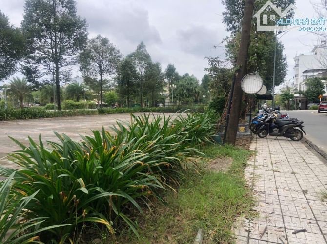 Bán đất thổ cư: 2 lô kề mặt tiền Trương Hán Siêu khu Ngọc bảo viên trung tâm tp 