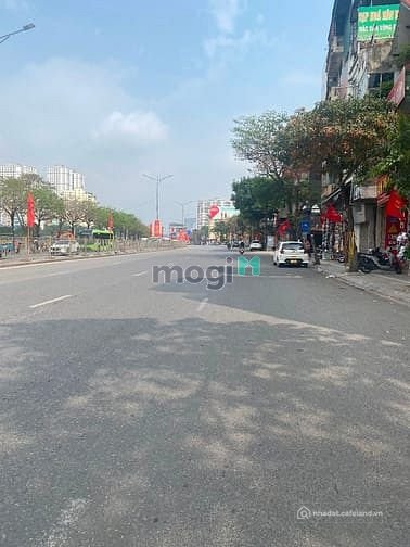 Bán nhà riêng: Bán tòa MP ngã tư Giải Phóng, Hoàng Liệt, vị trí đẹp, 110m, 8 tần