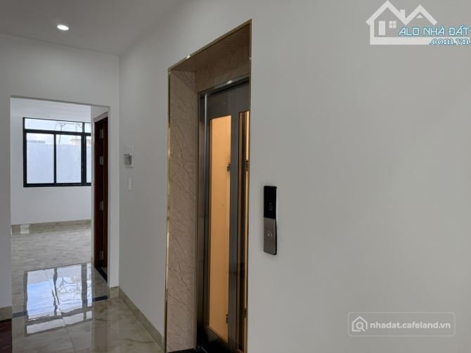 Bán biệt thự: Nhà phố hoàn thiện view shophouse dự án Thành Phố Cà Phê