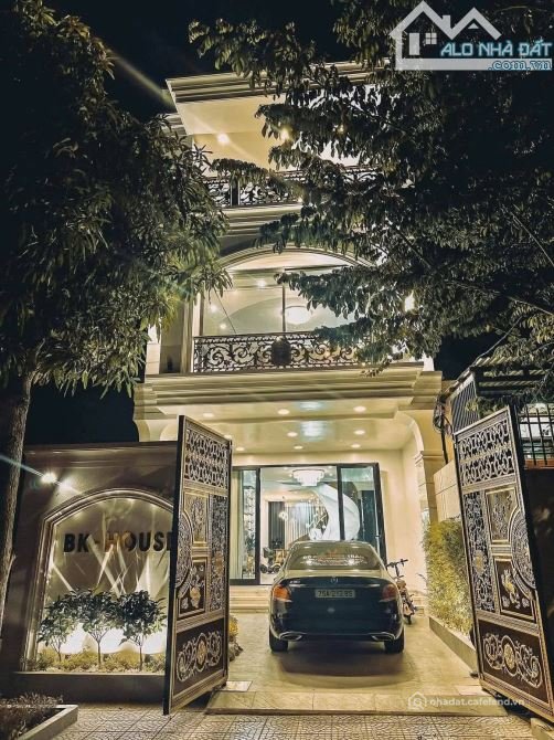 Bán nhà riêng: CHO THUÊ VILLA 3 TẦNG MT BÙI THỊ CÚC, BÀU VÁ, TP HUẾ