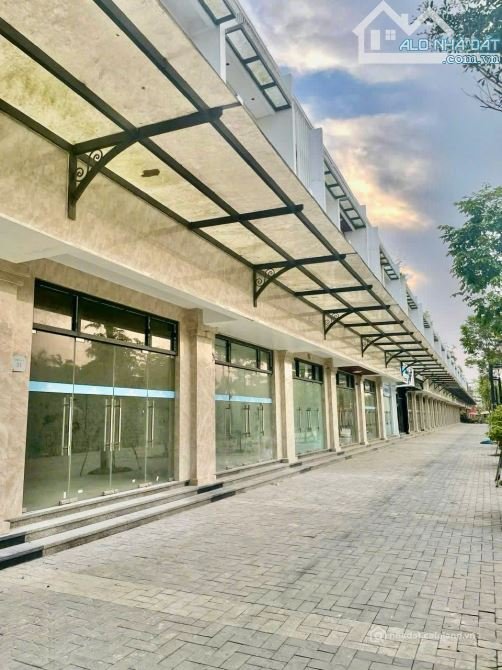 Cho thuê mặt bằng: CHo thuê mặt bằng kinh doanh SH Eco Garden đường Lê Đức Anh T