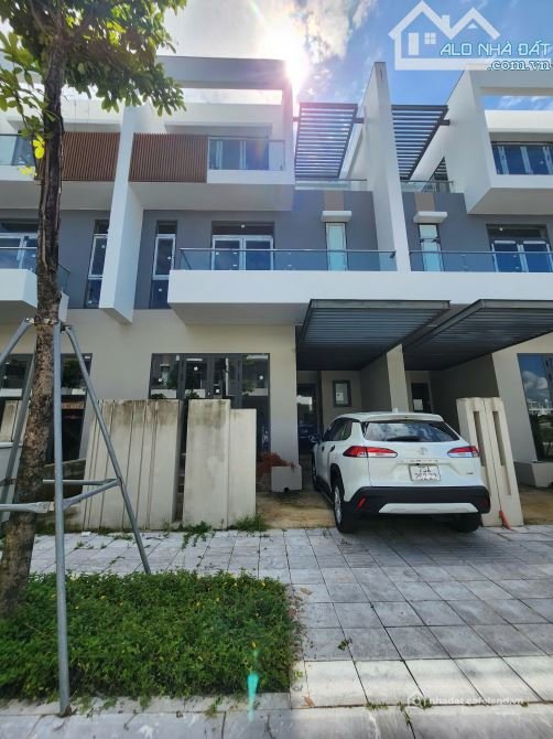 Bán biệt thự: CHỈ CẦN THANH TOÁN 1TỶ7(30% CĂN) SỞ HỮU NHÀ 3 TẦNG CÁCH ĐƯỜNG HOÀN