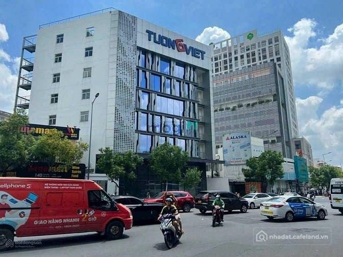 Bán đất thổ cư: Bán đất ngay MT Quốc Hương P, Thảo Điền Quận 2 dt:8.5x27m giá 45