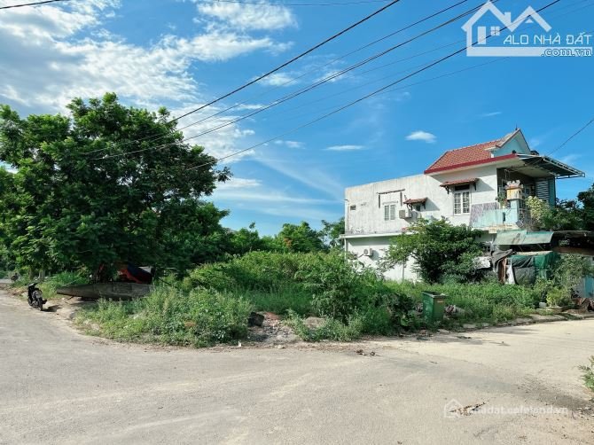 Bán đất thổ cư: Bán đất 220m2, 2 mặt tiền Nguyễn Phúc Lan, thuộc KQH Kim Long, T