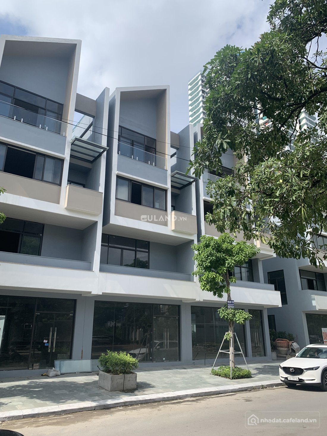 Bán nhà riêng: BÁN NHÀ LIỀN KỀ XÂY THÔ GREEN DIAMOND YẾT KIÊU,HẠ LONG