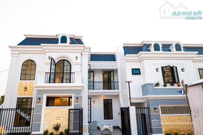 Bán nhà riêng: Khu Villa Tân Cổ Điển kiệt 55 Vũ Ngọc Phan, Thuỷ Xuân Tp Huế