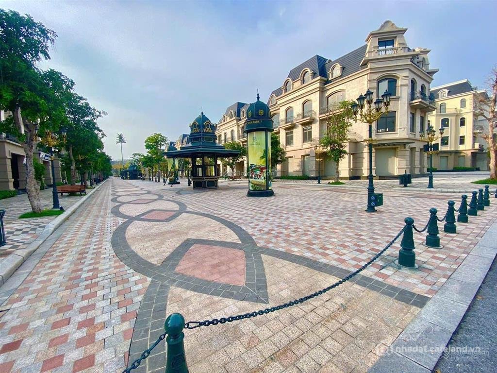 Bán nhà riêng: Hạ giá mạnh ! biệt thự song lập vip 150m, phân khu kinh đô giữa l