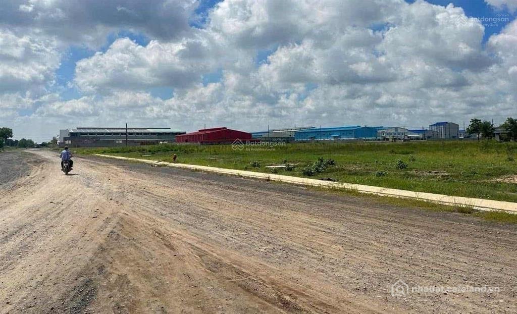 Bán kho, nhà xưởng: Bán đất cụm công nghiệp trần cao, phù cừ, hưng yên