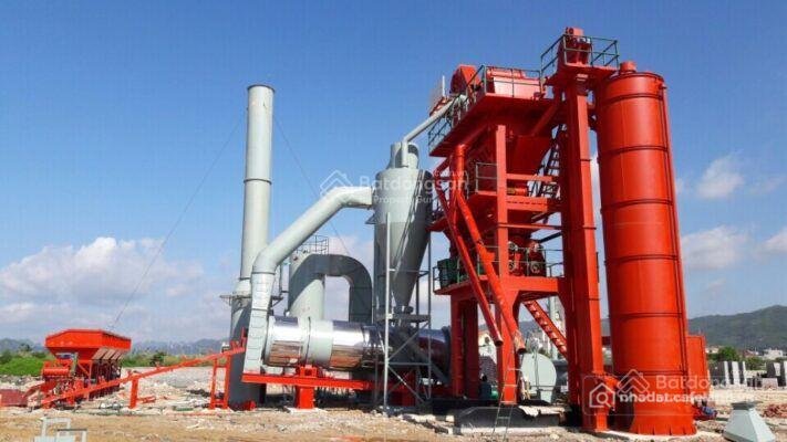 Bán kho, nhà xưởng: Bán 2 ha đất chuyên vật liệu xây dựng và trạm trộn bê tông t