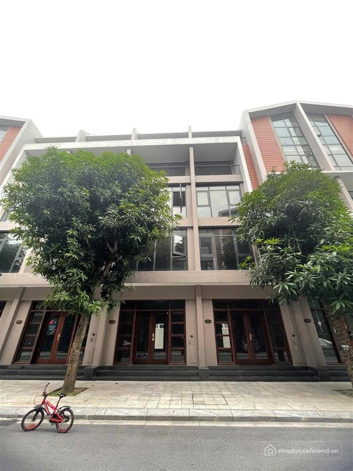 Bán nhà riêng: Vinhomes ocean park 3 bán nhanh căn phố biển dt 78m2, hoàn thiện 