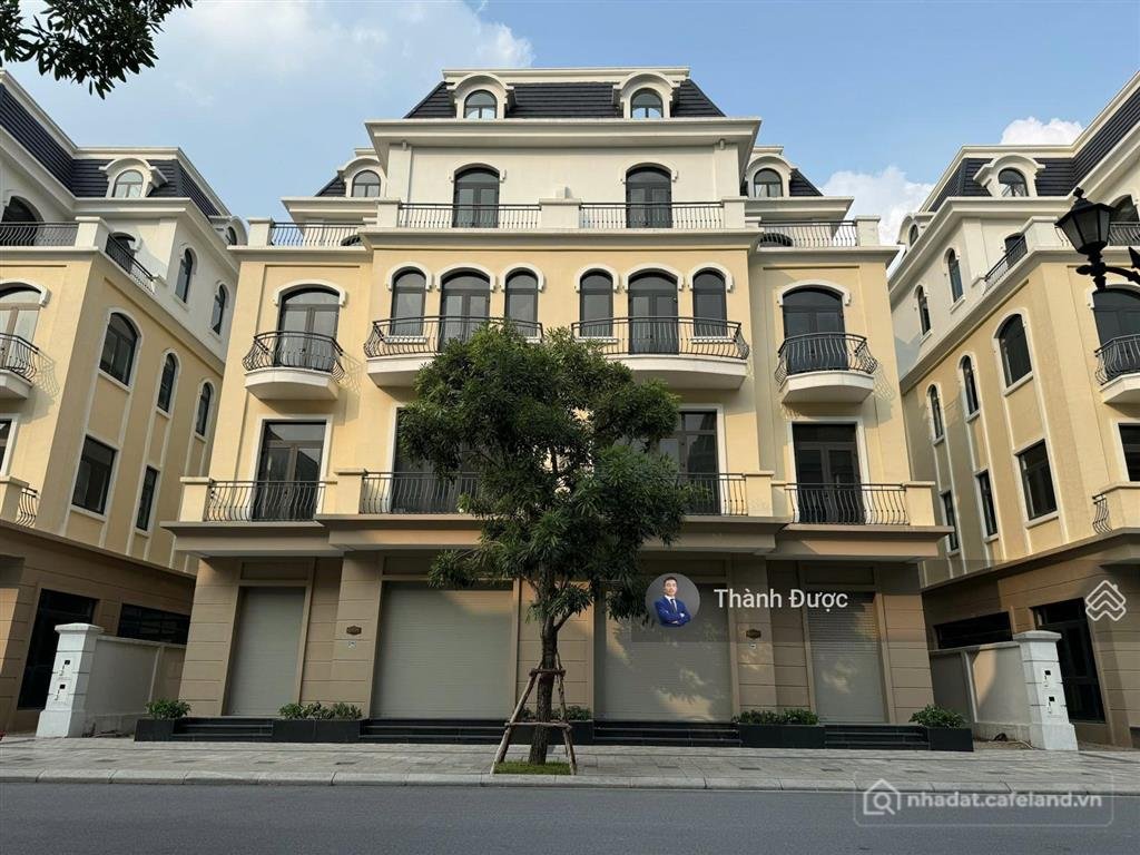 Bán nhà riêng: Cần bán gấp căn song lập tại kinh đô phân khu trung tâm đẹp nhất 