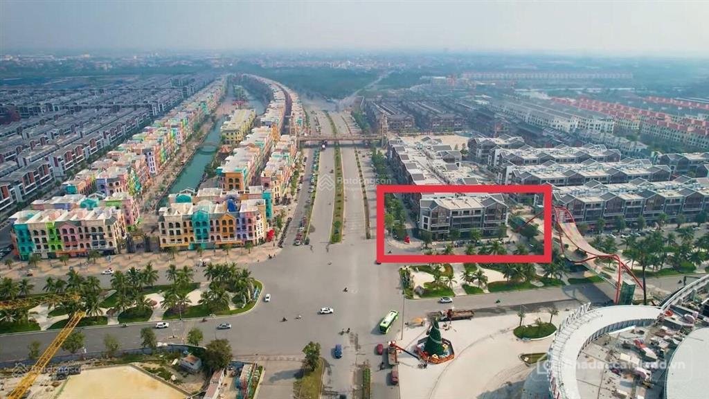 Bán nhà riêng: Shop nhà phố thương mại ktown trực diện vincom mega mall
