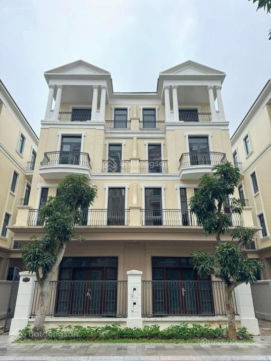 Bán nhà riêng: Duy nhất căn biệt thự tứ lập trong phân khu đóng đảo dừa, cạnh cô