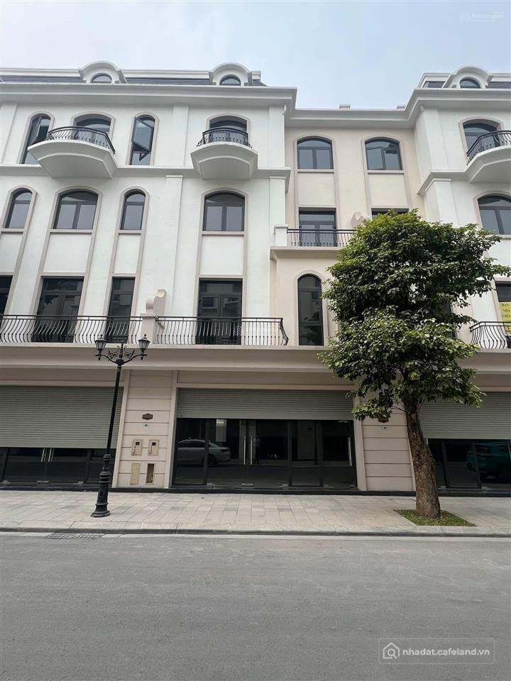 Bán nhà riêng: Cần bán căn kinh đô ánh sáng căn 84 m2 mặt tiền 7 mét cạnh quảng 