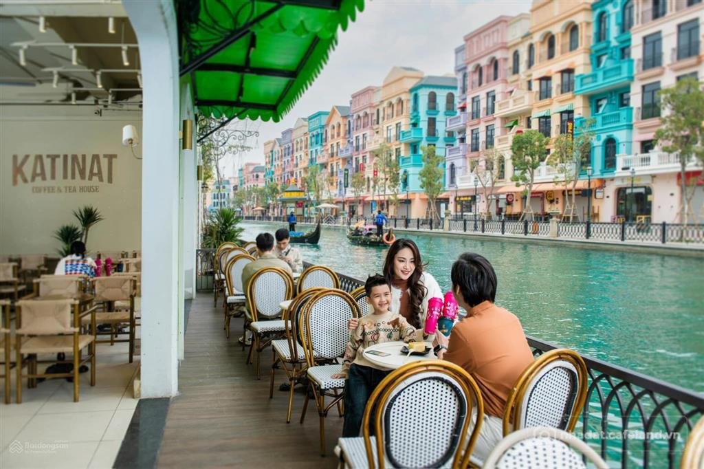 Bán nhà riêng: Chủ nhà cắt lỗ căn shophouse mặt sông mega grand world, vị trí đẹ