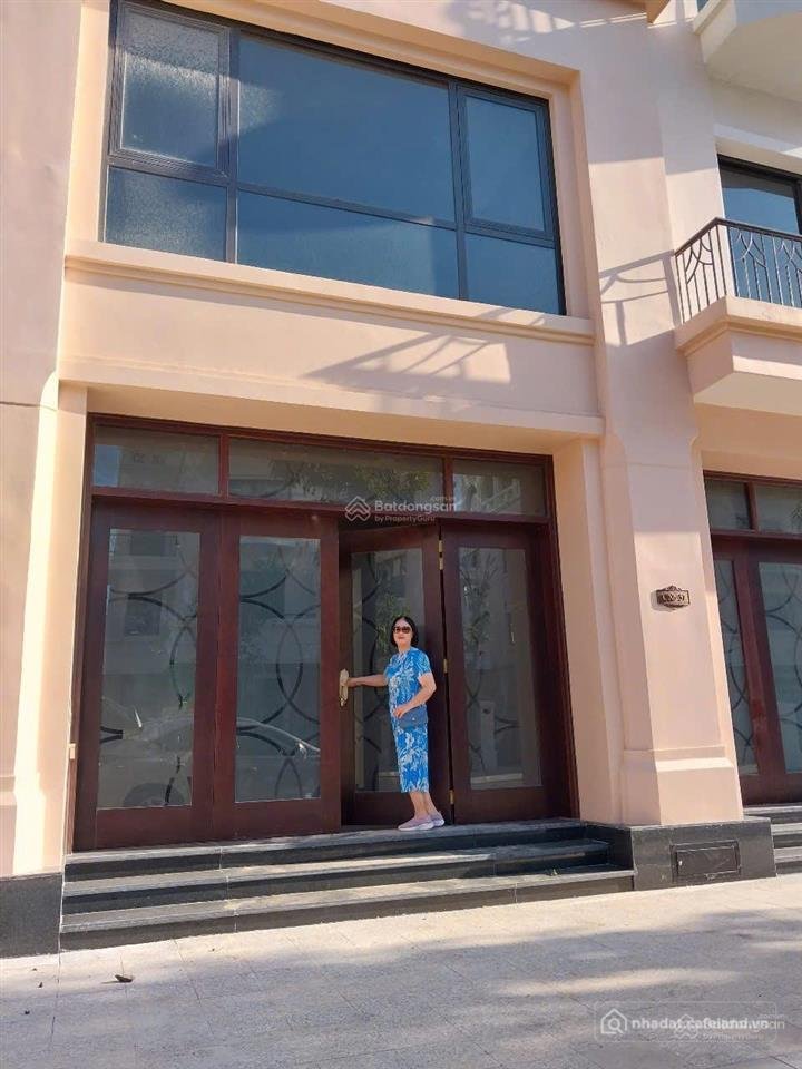 Bán nhà riêng: Bán nhà phân khu cọ xanh 6 vocp2