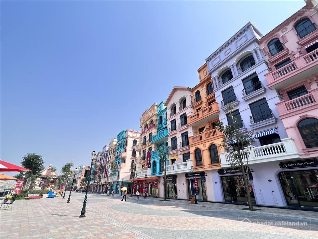 Bán nhà riêng: Shophouse đông nam cổng grand world sổ vĩnh viễn cạnh công viên 3