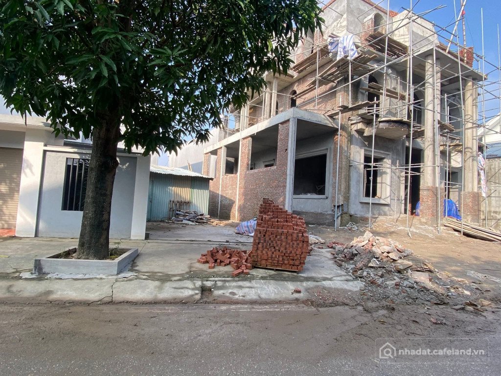 Bán đất thổ cư: Bán đất gần kdt Tiến Lộc