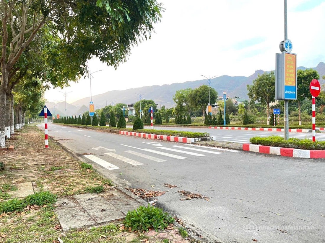 Bán đất thổ cư: Cần bán đất mặt đường Trường Chinh, trung tâm TP Lai Châu