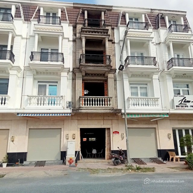 Bán nhà riêng: Sở Hữu Ngay Nhà Phố Thương Mại Kế Bên Chợ Cái Vồn - Nhận Nhà Liền