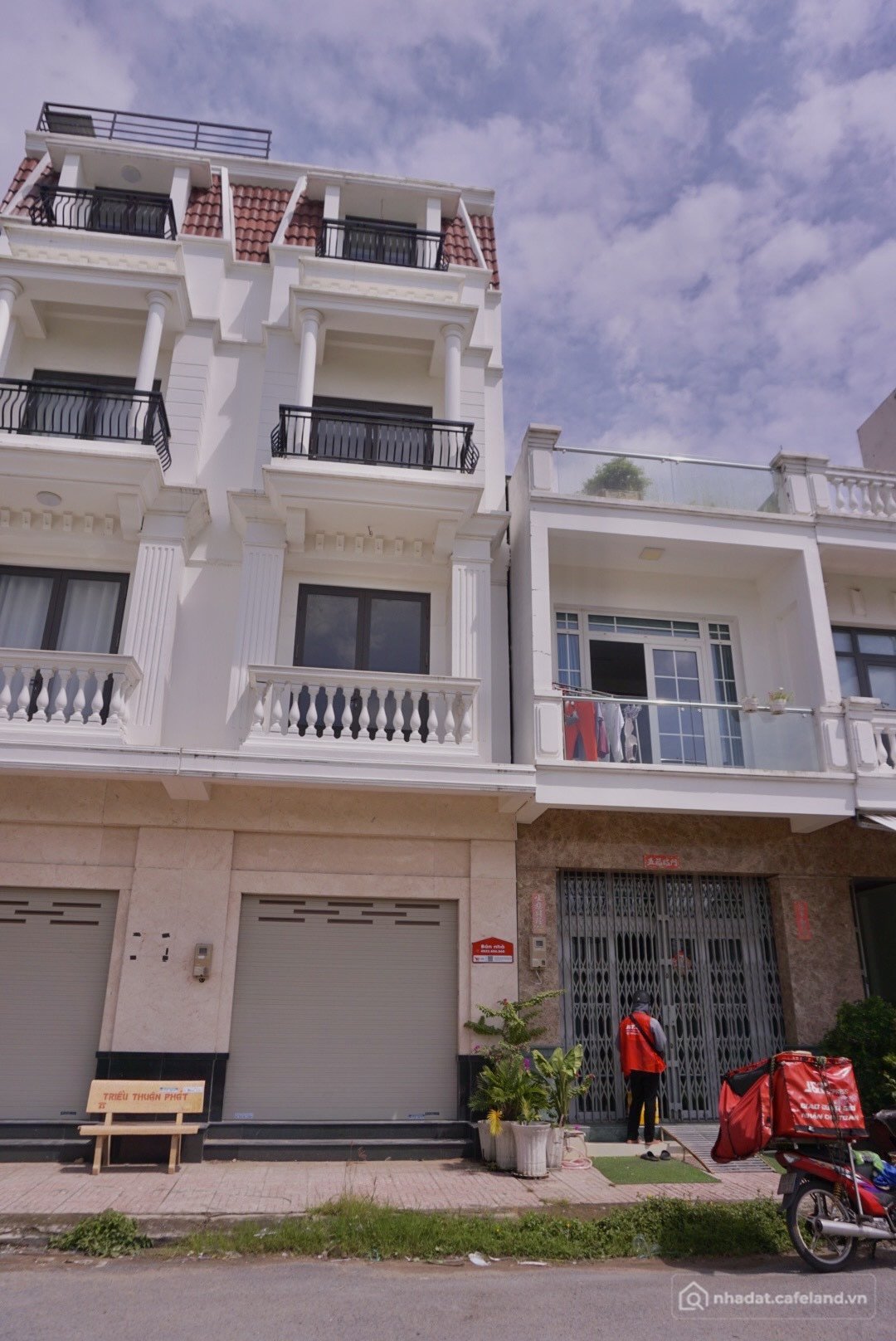 Bán nhà riêng: NHÀ PHỐ THƯƠNG MẠI LIỀN KỀ ĐƯỜNG NGÔ QUYỀN, TRUNG TÂM CHỢ CÁI VỒN