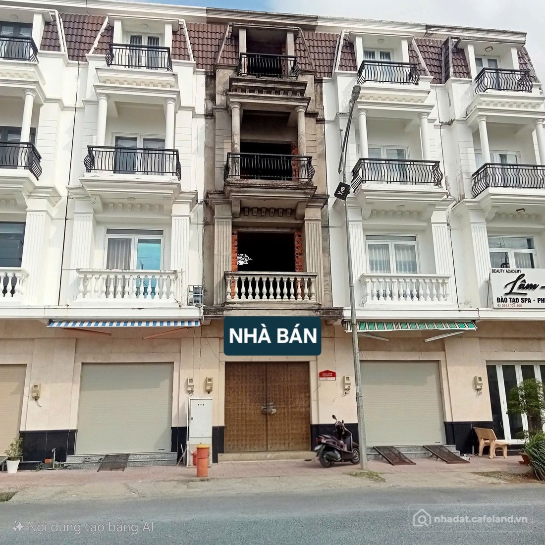 Bán nhà riêng: Nhà Phố Thương Mại Mặt Tiền Kinh Doanh Đối Diện Chợ