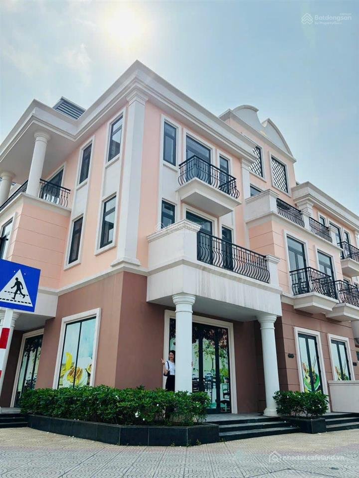 Bán nhà riêng: Rẻ nhất thị trường!!! hàng hiếm tại vincom shophouse đông hà