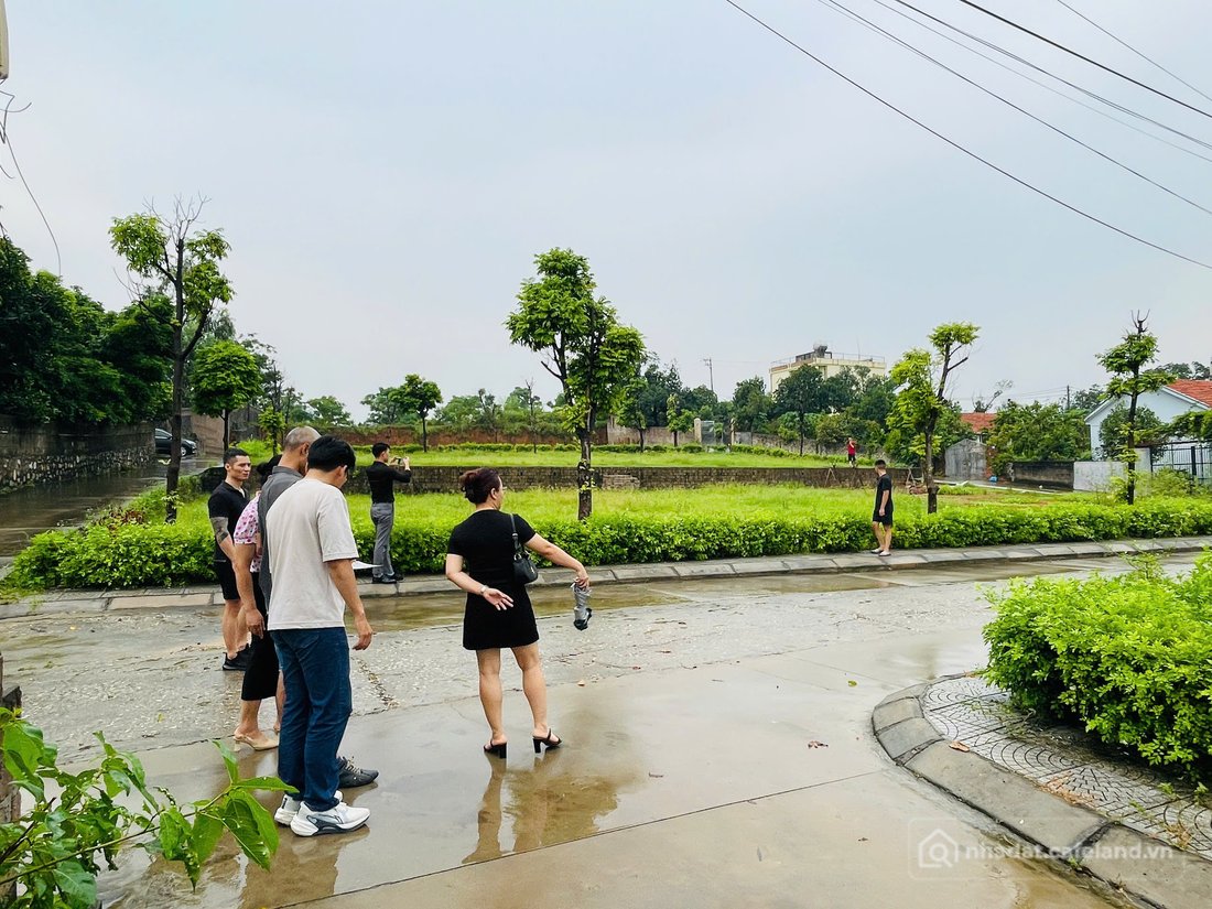 Bán đất thổ cư:  Vị Trí Vàng Tại Trung Tâm Đông Triều - Giá Sang Tên Chỉ Từ 1Tỷ