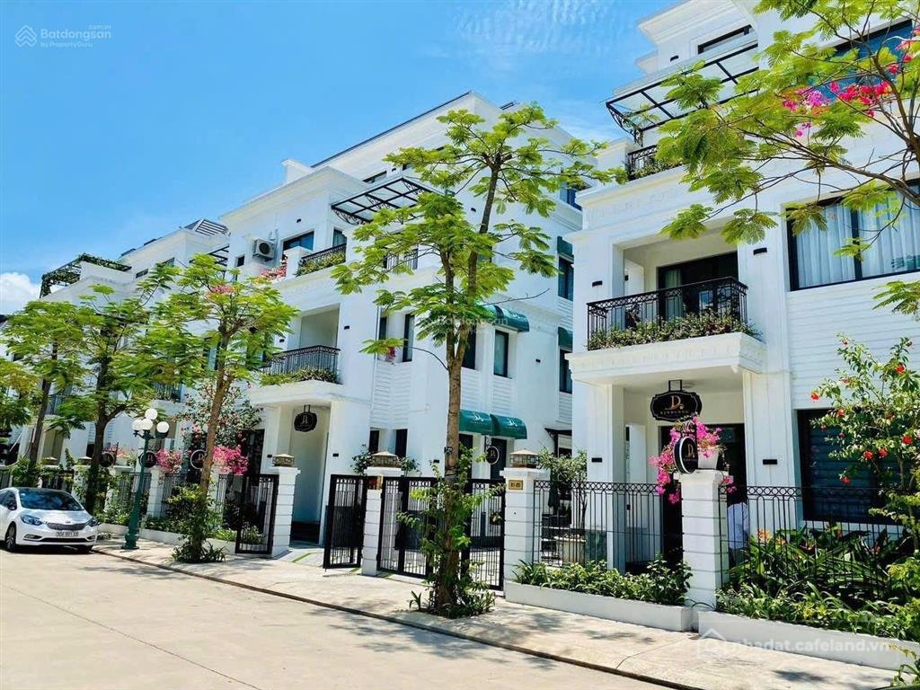 Bán nhà riêng: Bán biệt thự mặt biển bãi cháy, hạ long, full nội thất giá rẻ nhấ