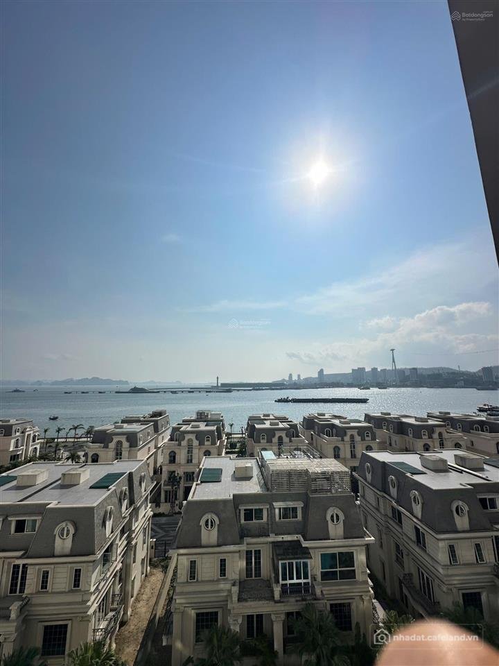 Bán căn hộ chung cư: 2tỷ050 chính biển sapphire s2 duy nhất 01 căn. với s=38m2, 