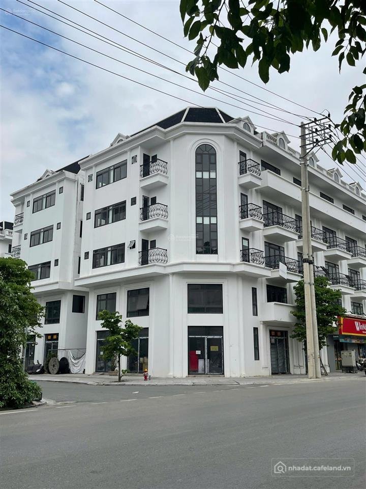 Bán nhà riêng: Căn góc gold city mặt đường cao xanh siêu hiếm giá chỉ ngang căn 