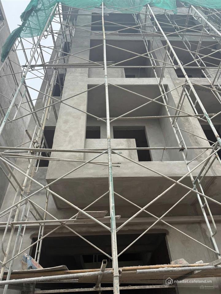 Bán nhà riêng: Full giá 3,6 tỷ cho căn nhà phố thương mại 80m2 xây sẵn 5 tầng đô