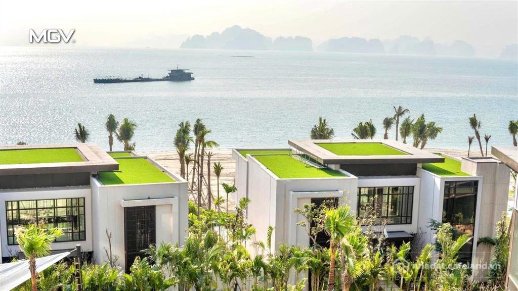 Bán nhà riêng: Độc quyền căn cuối vip biệt thự mặt biển intercontinental 5* hạ l