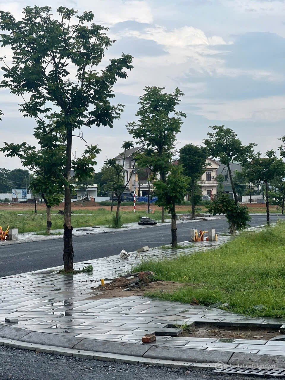 Bán đất thổ cư: Bán đất 96m² ngang 6m giá 3.4 tỷ Phường Việt Trì