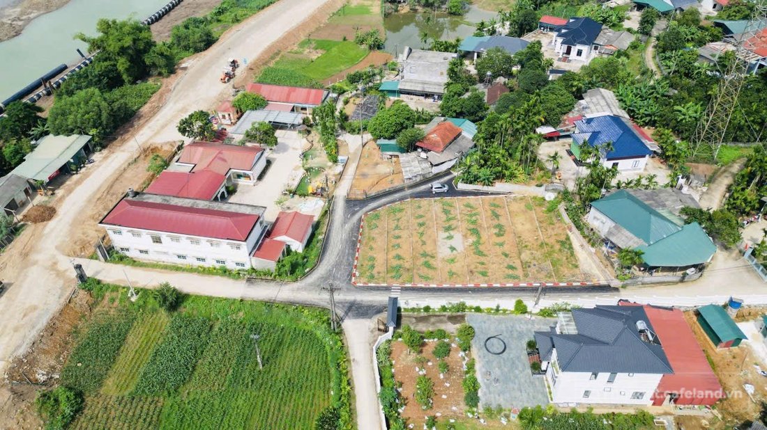 Bán đất thổ cư: Bán đất nền Thành Phố Hoà Binh, diện tích 109,6m( 650 triệu )